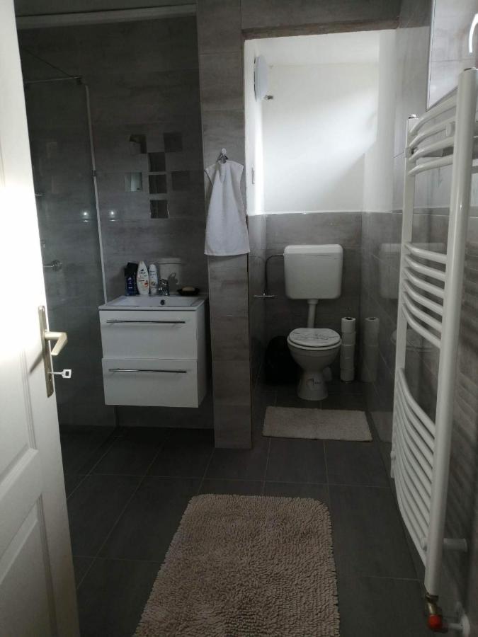 شقة Horvath Apartman كيستاي المظهر الخارجي الصورة